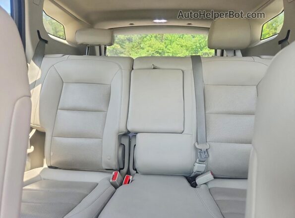 3GKALSEX4KL259968 2019 GMC TERRAIN White უკანა სავარძლების ხედი