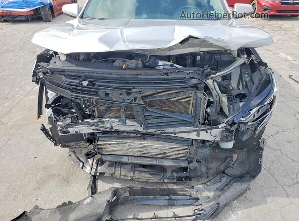 3GKALTEV9LL282796 2020 GMC TERRAIN Silver Vista del compartimento del motor