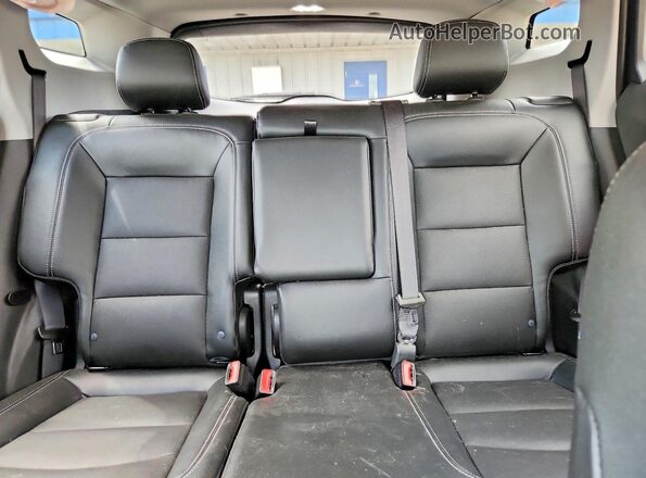 3GKALVEG5PL236403 2023 GMC TERRAIN Silver Vista de los asientos traseros