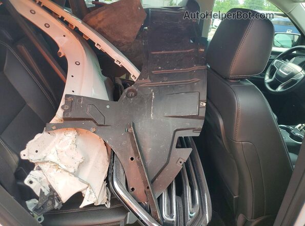 3GKALVEG8RL241839 2024 GMC TERRAIN White Rear interior view