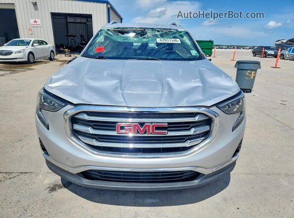 3GKALVEV1LL248704 2020 GMC TERRAIN Silver Front view