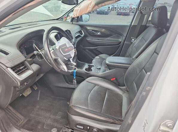 3GKALVEV5ML318562 2021 GMC TERRAIN Белый Вид салона спереди