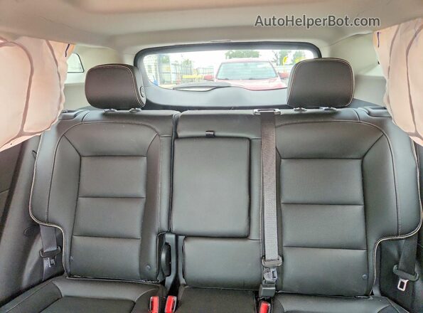 3GKALXEX6JL138693 2018 GMC TERRAIN Red Rear seats view