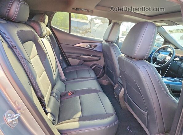 3GN7DLRP2SS165474 2025 CHEVROLET EQUINOX Silver უკანა სალონის ხედი