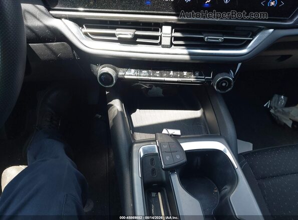 3GN7DMRP4SS240892 2025 CHEVROLET EQUINOX Белый Вид панели приборов