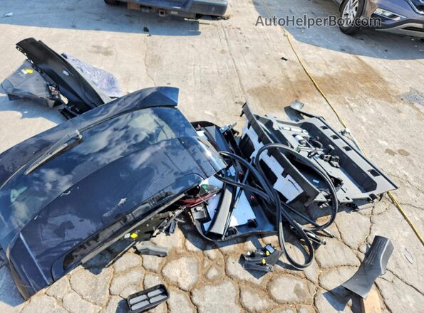 3GN7DMRP6SS232020 2025 CHEVROLET EQUINOX Black VIN կոդի պիտակի տեսք