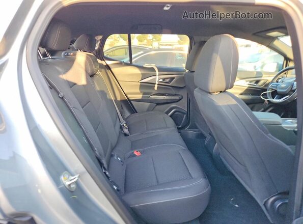 3GN7DMRP7SS253877 2025 CHEVROLET EQUINOX Silver Rear seats view