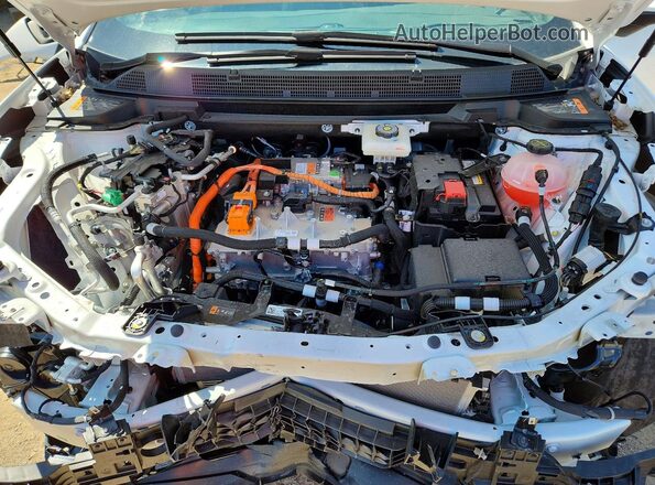 3GN7DMRPXSS246163 2025 CHEVROLET EQUINOX White Engine compartment view