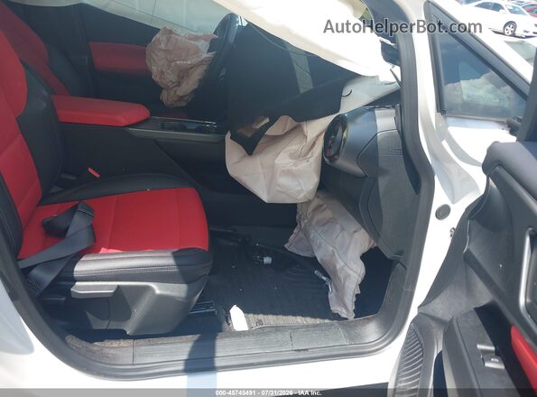 3GN7DSRP8SS224425 2025 CHEVROLET EQUINOX Белый Вид салона спереди