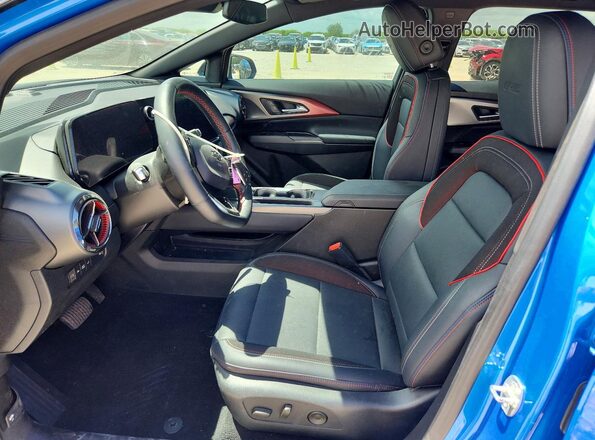 3GN7DSRR4SS176178 2025 CHEVROLET EQUINOX Blue Widok wnętrza z przodu