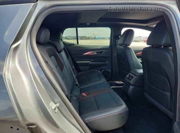 3GN7DSRRXSS143704 2025 CHEVROLET EQUINOX Серебряный Вид задней части салона