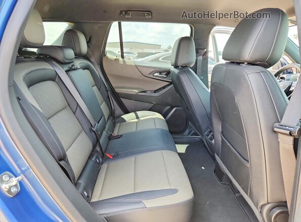 3GNAXHEG0TL345550 2026 CHEVROLET EQUINOX Blue Vista interior trasera