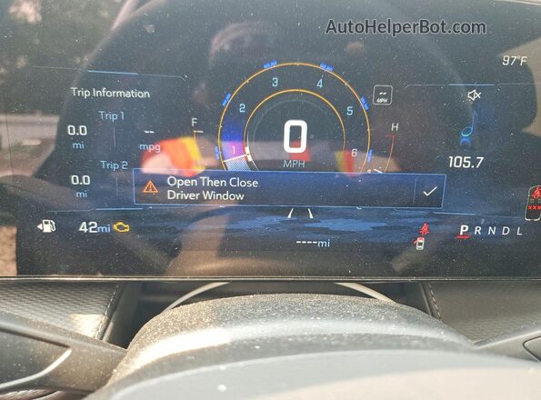 3GNAXHEG3SL160763 2025 CHEVROLET EQUINOX Gray Սարքավորումների վահանակի տեսք