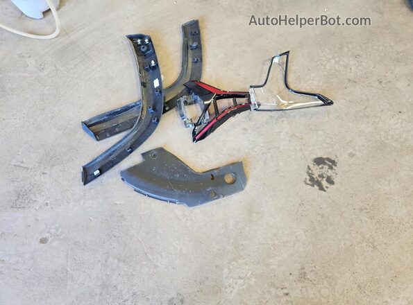 3GNAXHEG5SL268043 2025 CHEVROLET EQUINOX Gray VIN sticker view