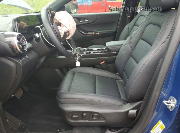 3GNAXHEG5TL106866 2026 CHEVROLET EQUINOX Blue Front interior view