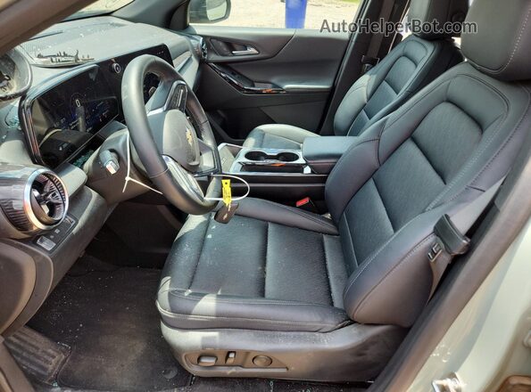 3GNAXHEG7SL121982 2025 CHEVROLET EQUINOX Green წინა სალონის ხედი