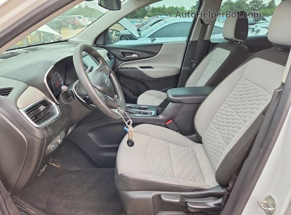 3GNAXHEV1JS501385 2018 CHEVROLET EQUINOX White Вид панелі приладів