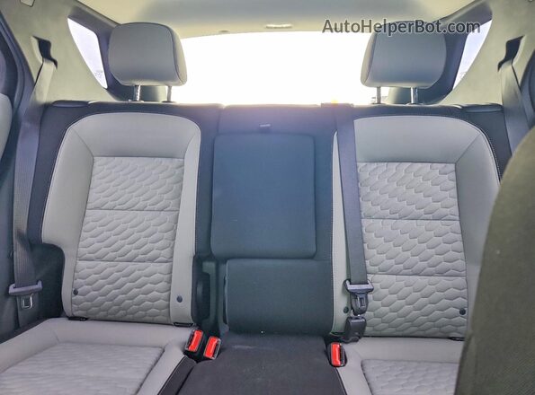 3GNAXHEV8MS147384 2021 CHEVROLET EQUINOX Silver Rear seats view