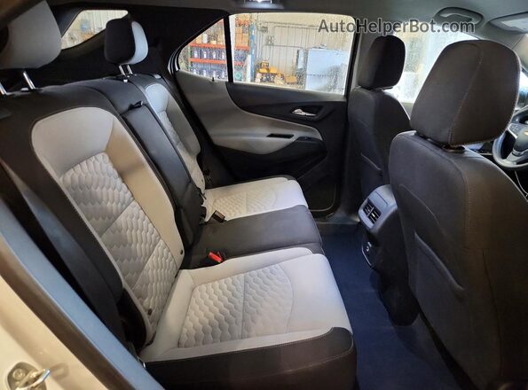 3GNAXHEV8MS154223 2021 CHEVROLET EQUINOX White Вид задньої частини салону