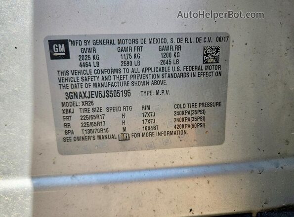 3GNAXJEV6JS505195 2018 CHEVROLET EQUINOX Silver Widok komory silnika