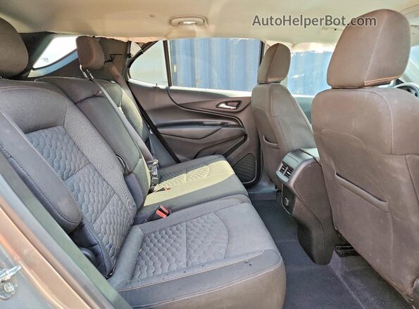 3GNAXJEV7JS613213 2018 CHEVROLET EQUINOX Gray Rear interior view