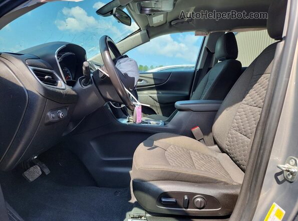 3GNAXJEV7JS613213 2018 CHEVROLET EQUINOX Gray Front interior view