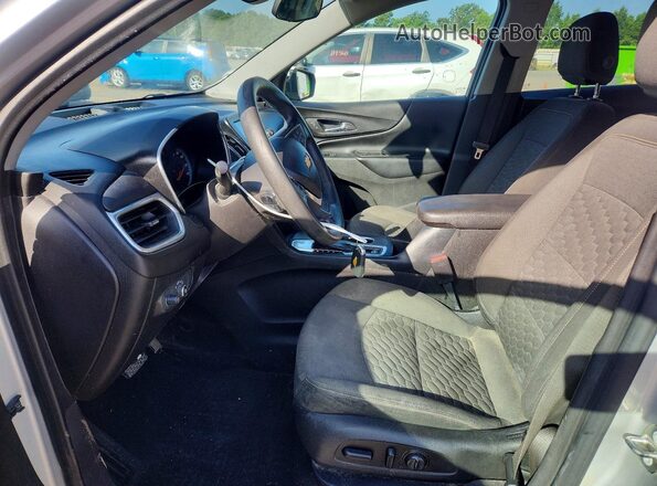 3GNAXJEV8JS577032 2018 CHEVROLET EQUINOX Silver Widok wnętrza z przodu