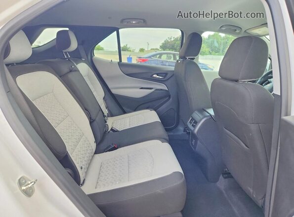 3GNAXKEG2PL271261 2023 CHEVROLET EQUINOX White Widok wnętrza z tyłu
