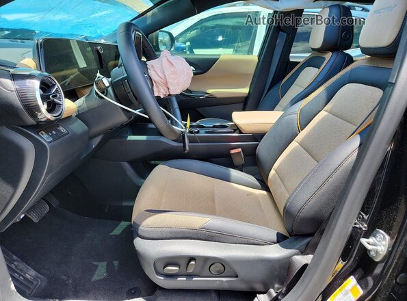 3GNAXKEGXTL369108 2026 CHEVROLET EQUINOX Black Вид салону спереду