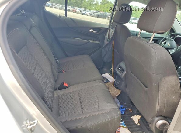 3GNAXKEV1LS518185 2020 CHEVROLET EQUINOX Silver Widok wnętrza z tyłu