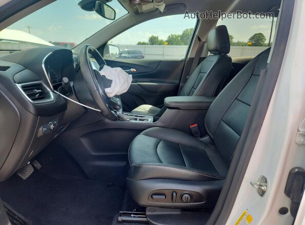 3GNAXKEV1LS715910 2020 CHEVROLET EQUINOX White Вид салону спереду
