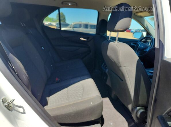 3GNAXKEV7MS123722 2021 CHEVROLET EQUINOX White Widok wnętrza z tyłu