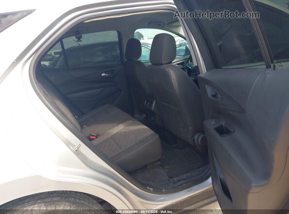 3GNAXKEX1JS517651 2018 CHEVROLET EQUINOX Silver Widok naklejki z numerem VIN