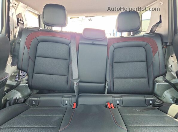 3GNAXLEG7TL265245 2026 CHEVROLET EQUINOX Silver Rear seats view
