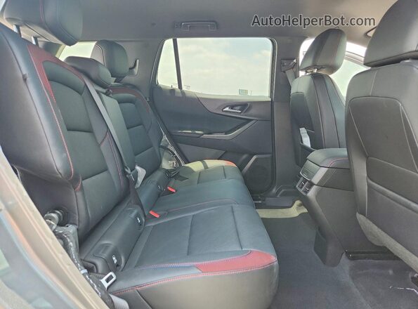 3GNAXLEG7TL265245 2026 CHEVROLET EQUINOX Silver Rear interior view