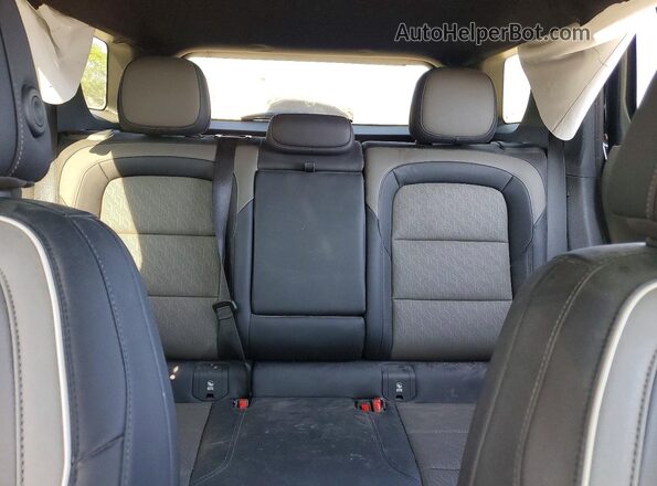 3GNAXPEG2SL320030 2025 CHEVROLET EQUINOX Black Հետևի նստատեղերի տեսք