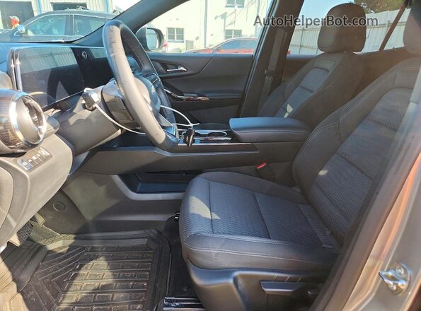 3GNAXPEG3TL279828 2026 CHEVROLET EQUINOX Silver Vista interior delantera