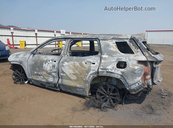 3GNAXPEG3TL428013 2026 CHEVROLET EQUINOX Black Widok wnętrza z tyłu