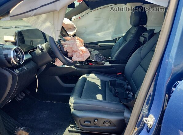 3GNAXPEG6TL104425 2026 CHEVROLET EQUINOX Blue Вид салону спереду