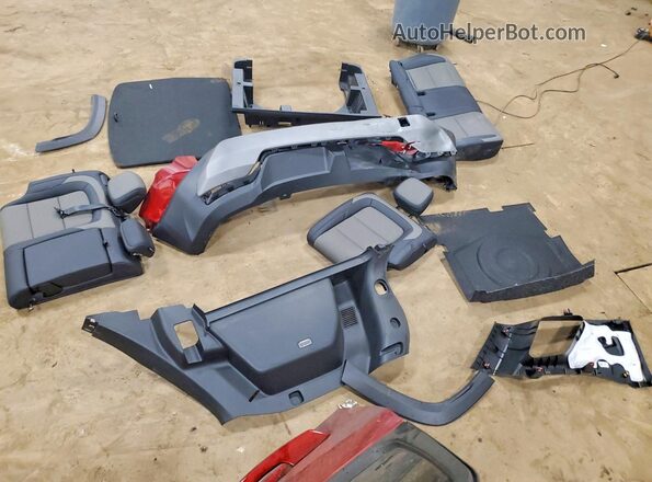 3GNAXPEG6TL479053 2026 CHEVROLET EQUINOX Burgundy Widok komory silnika