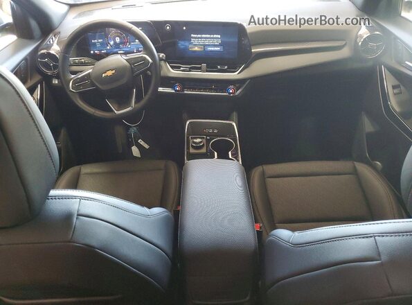 3GNAXPEG7TL178971 2026 CHEVROLET EQUINOX Серебряный Вид панели приборов