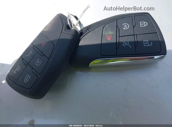 3GNAXPEG7TL433201 2026 CHEVROLET EQUINOX Red Вид панелі приладів
