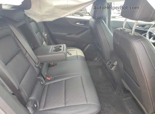 3GNAXPEG9TL248129 2026 CHEVROLET EQUINOX Silver Вид задньої частини салону