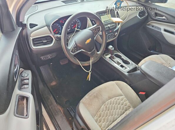 3GNAXREV8JS543705 2018 CHEVROLET EQUINOX White Вид панелі приладів