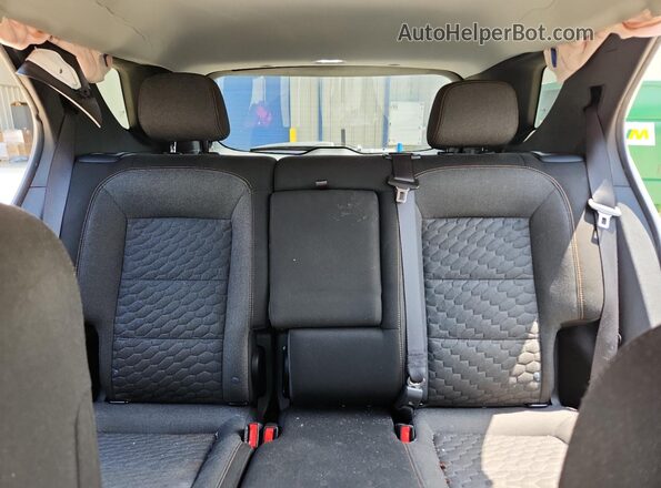 3GNAXTEV0MS133028 2021 CHEVROLET EQUINOX Silver Widok tylnych siedzeń