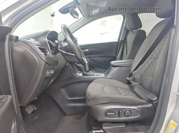 3GNAXTEV2MS160988 2021 CHEVROLET EQUINOX Серебряный Вид салона спереди