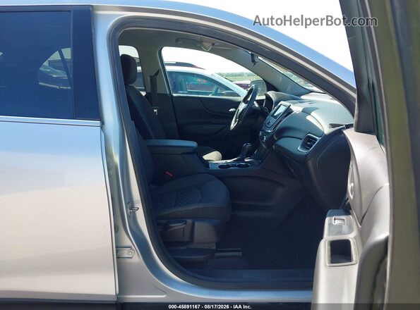 3GNAXUEV8KS679045 2019 CHEVROLET EQUINOX Silver Вид салону спереду