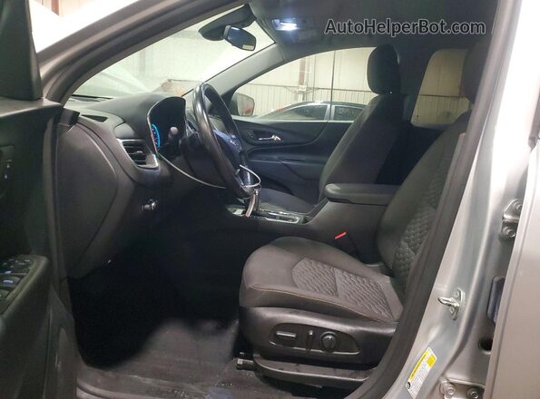 3GNAXUEV9ML323250 2021 CHEVROLET EQUINOX Silver Widok wnętrza z przodu