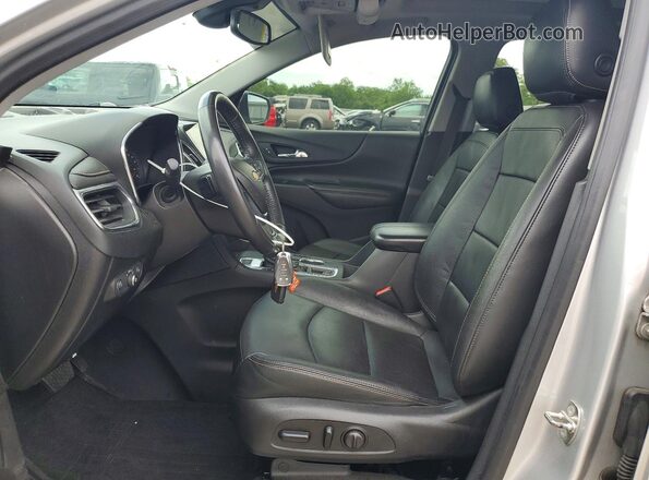 3GNAXVEV6JS511022 2018 CHEVROLET EQUINOX Silver Вид салону спереду
