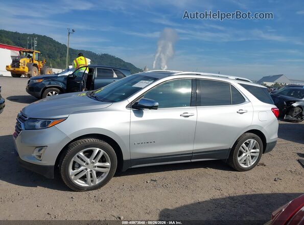 3GNAXYEX6LS530319 2020 CHEVROLET EQUINOX Silver Widok wnętrza 360 stopni